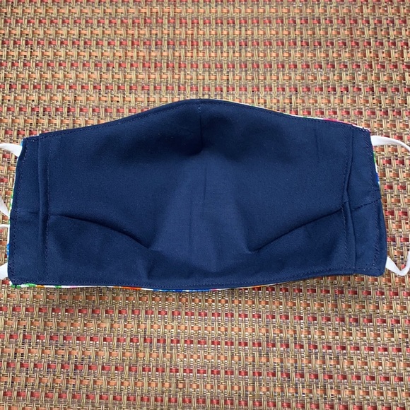 Beautiful Spring Flower Print Face Mask - Picture 2 of 5